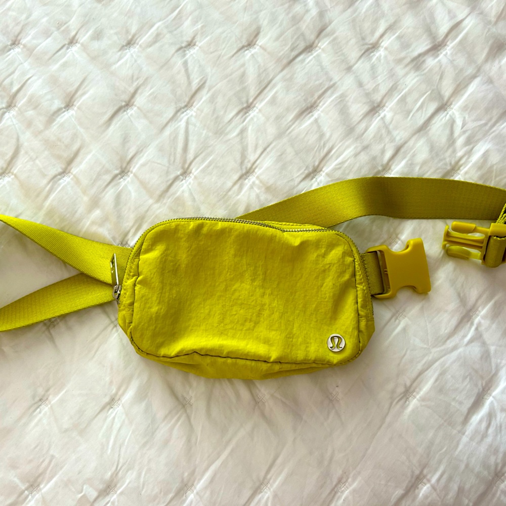 lululemon crossbody